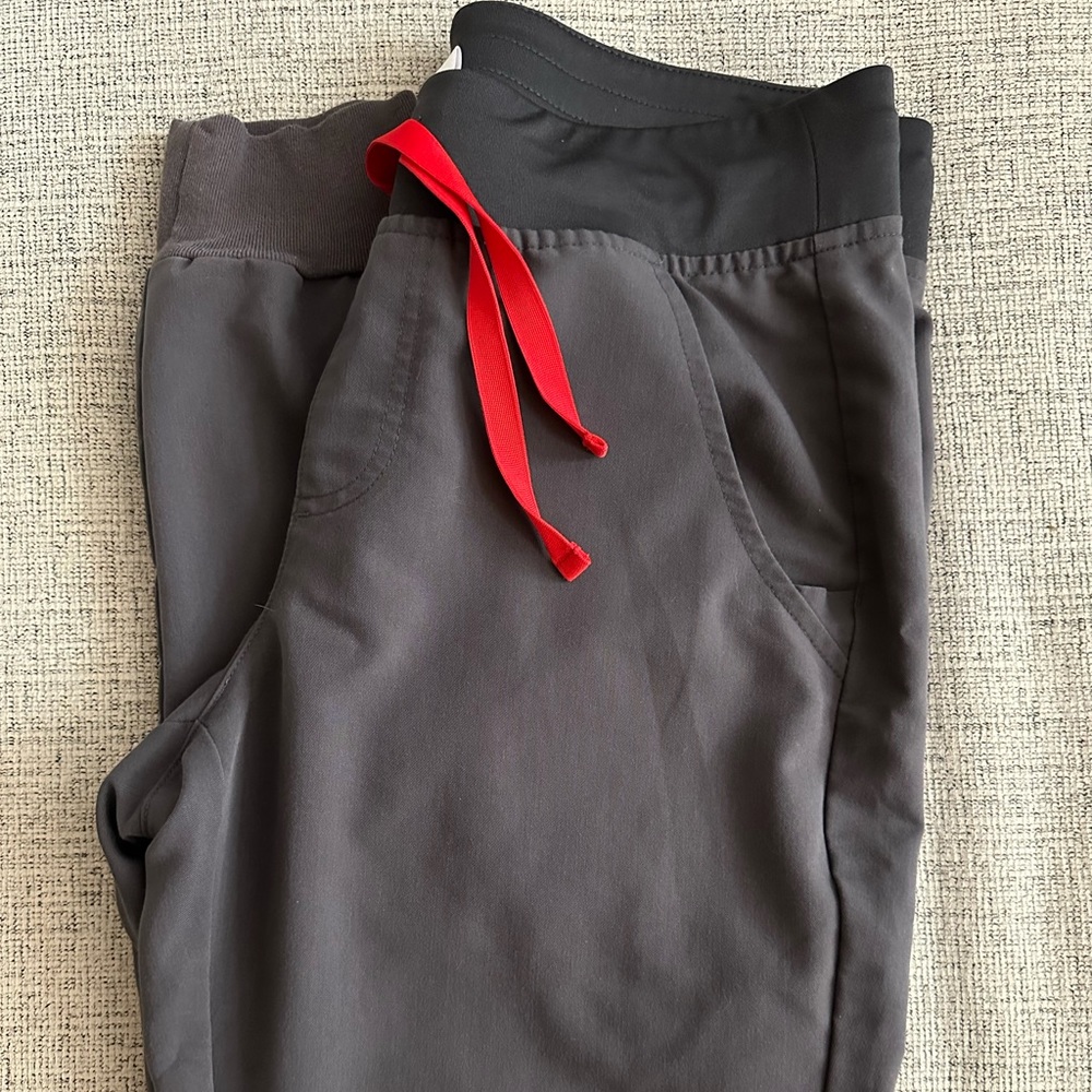 Figs charcoal joggers